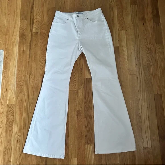 Antonio Melani Veronica White Flare Jeans - Picture 2 of 9